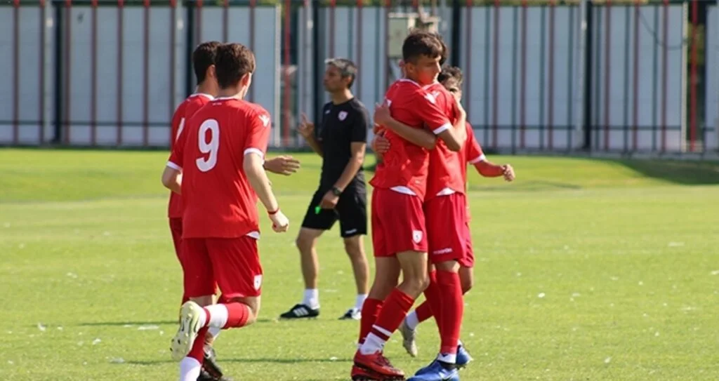 U17, Elit Ligi temposuna çıkıyor