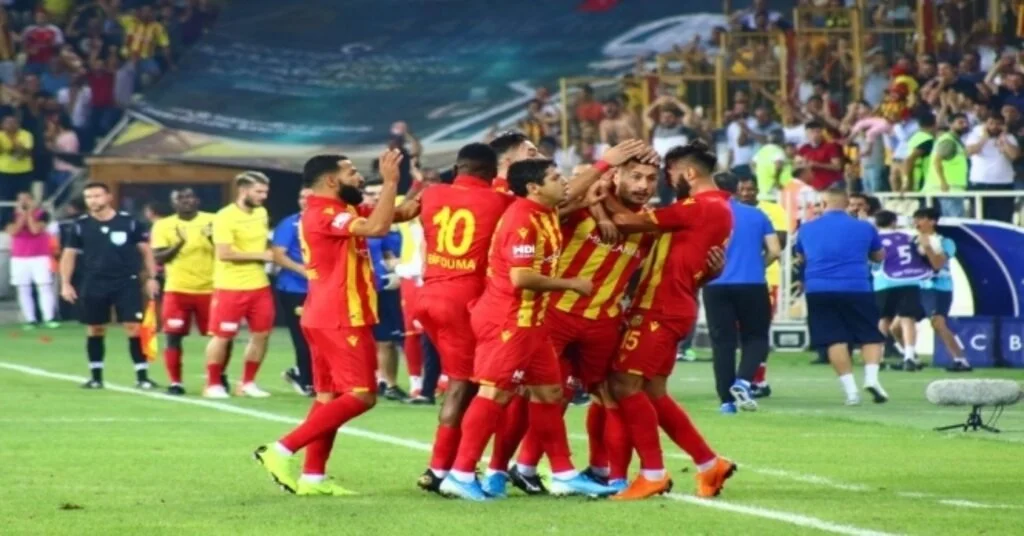 Uefa Avrupa Ligi: Evkur Yeni Malatyaspor: 1 - Partizan: 0 (Maç Devam Ediyor)