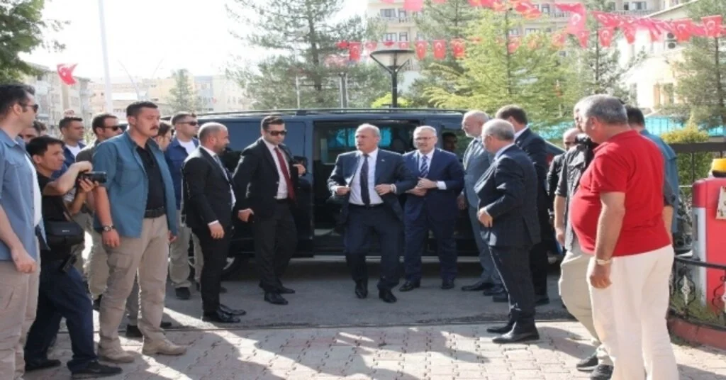 Ulaştırma Bakanı Turhan Midyatta