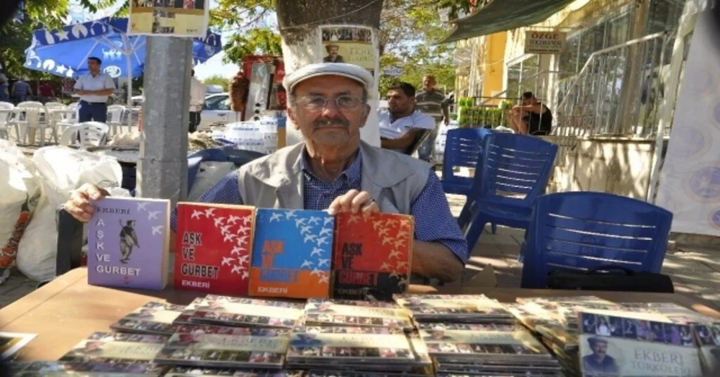 Ünlü Halk Ozanı Ali Ekber Gülbaş Sanatta 60Incı Yılını Kutluyor