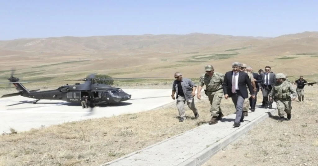 Vali Bilmezden Hudut Kartallarına Bayram Morali