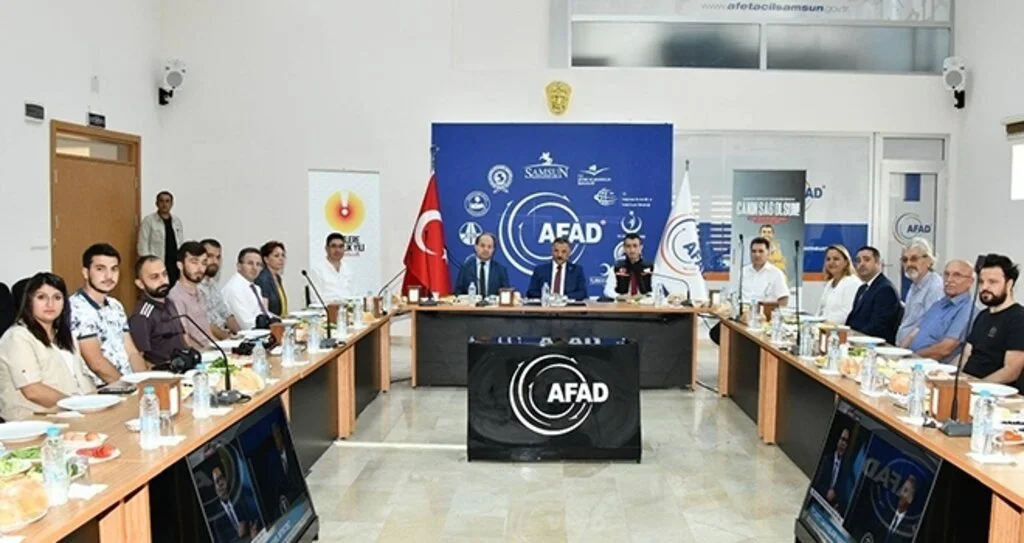 Vali Kaymak: Toplumda afet ve deprem bilinci oluşmalı