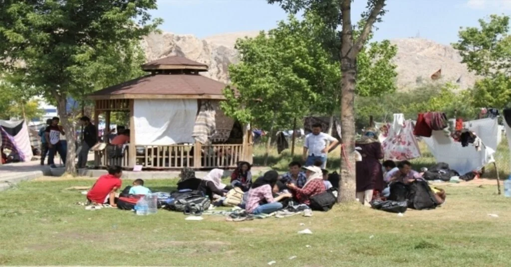 Vandaki Göçmenler Otogarı Mesken Tuttu
