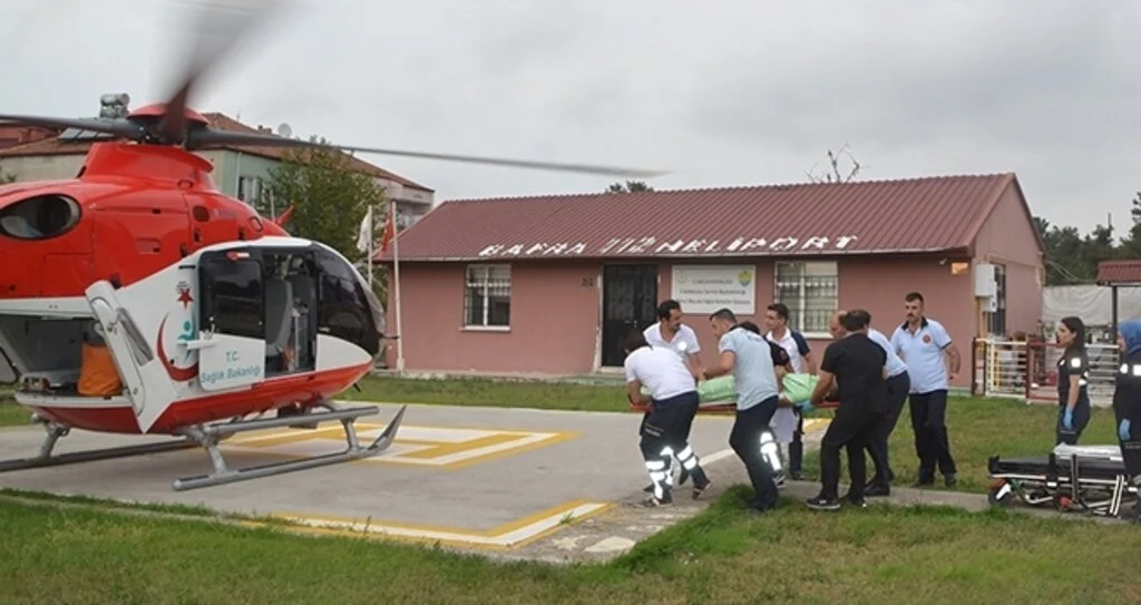 Yaralanan motosiklet sürücüsü için helikopter havalandı