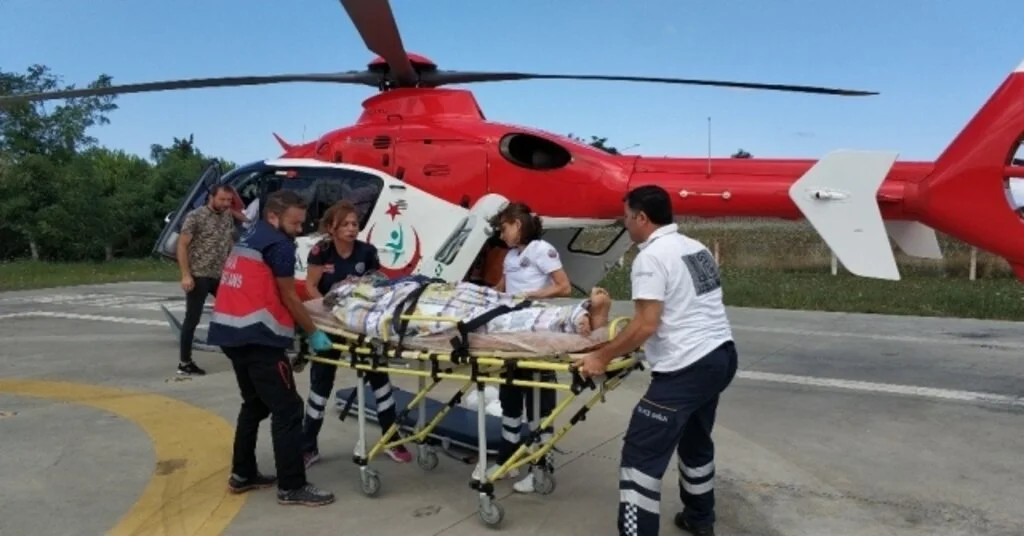 Yaşlı Adamın Yardımına Ambulans Helikopter Yetişti