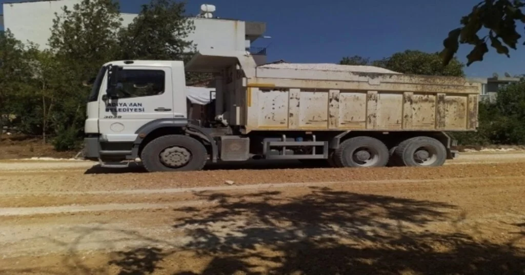 Yeni Mahallede Asfalt Çalışması