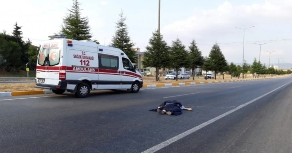 Yolun Karşısına Geçerken Aracın Çarptığı Yaşlı Adam Hayatını Kaybetti