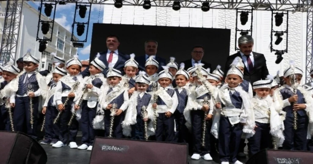 Yozgatta 75 Çocuk İçin Sünnet Şöleni Gerçekleştirildi