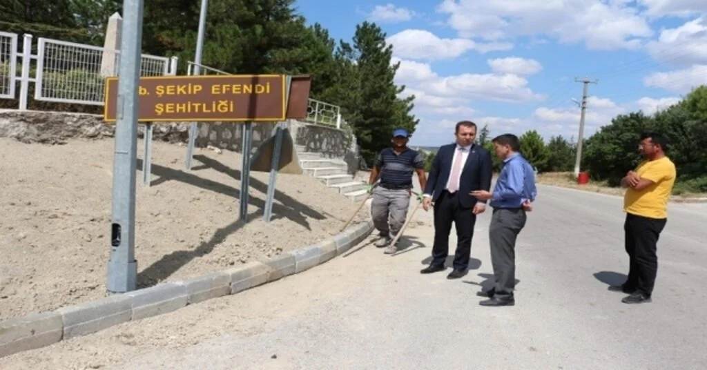 Yüzbaşı Şekip Efendi Şehitliğinde Bakım Ve Onarım Çalışmaları