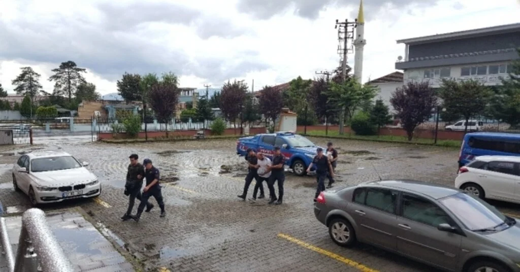 Zehir Tacirlerinin Oyununu Jandarma Bozdu