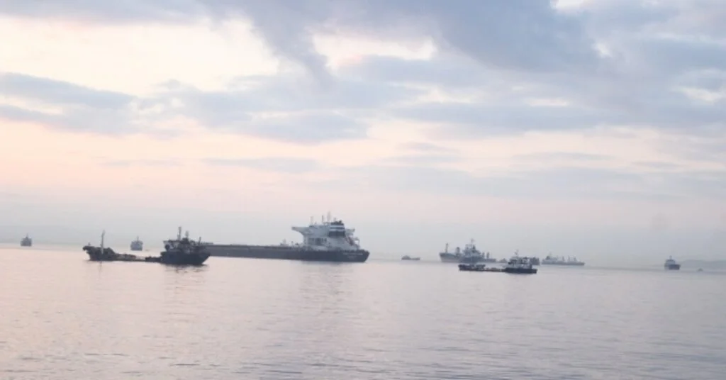 Zeytinburnunda Çarpışan Gemiler Gündüz Görüntülendi