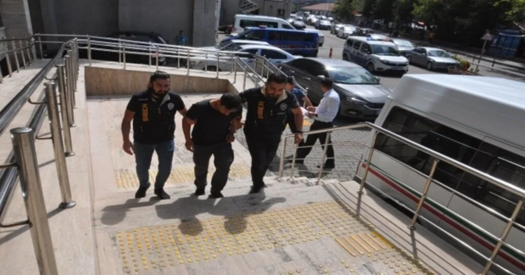 Zonguldakta Yakalanan Bankamatik Faresi Tutuklandı