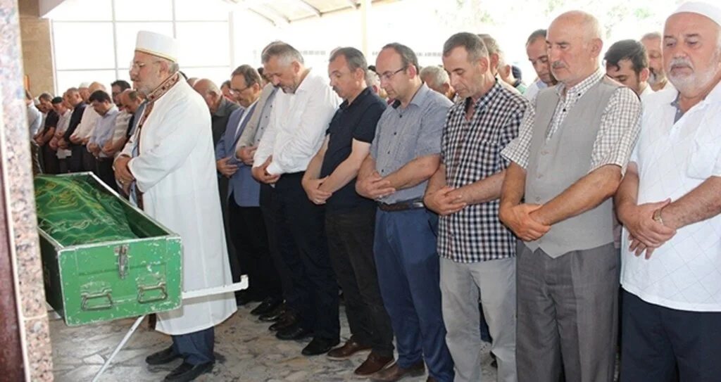 Zühtü öğretmen kalbine yenildi