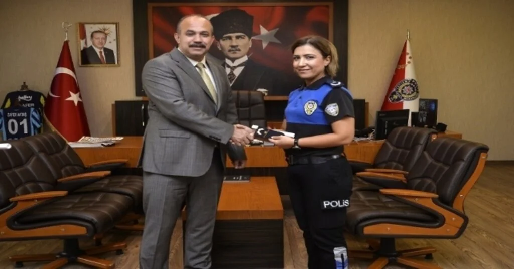 Adana Emniyetinde 16 Personel Terfi Etti