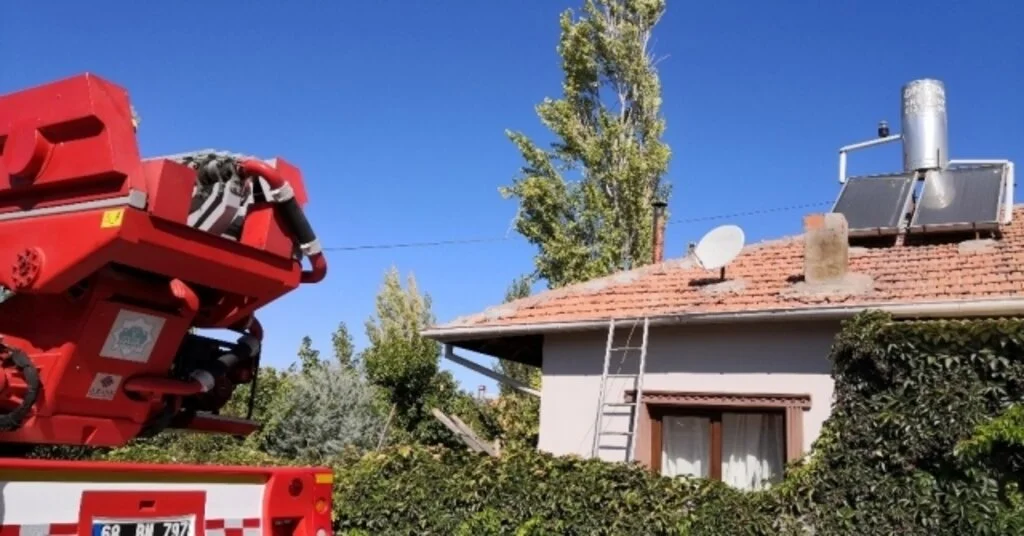 Ağaç Budarken Kafası İpe Dolanan Şahıs Hayatını Kaybetti
