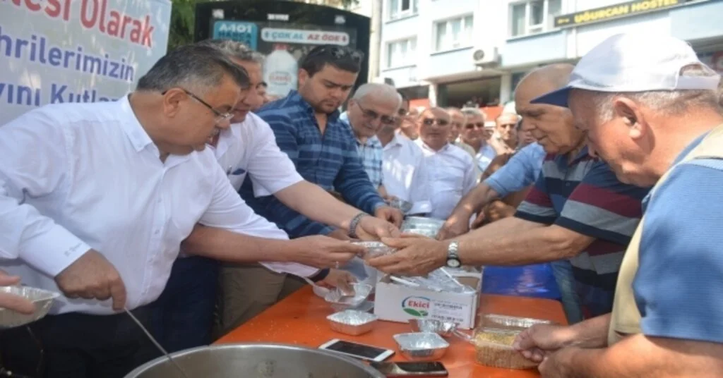 Ak Partiden Aşure İkramı
