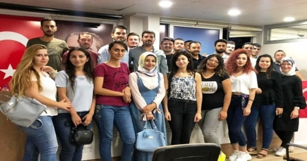 Ak Partili Gençlerden Diyarbakırlı Annelere Destek Videosu