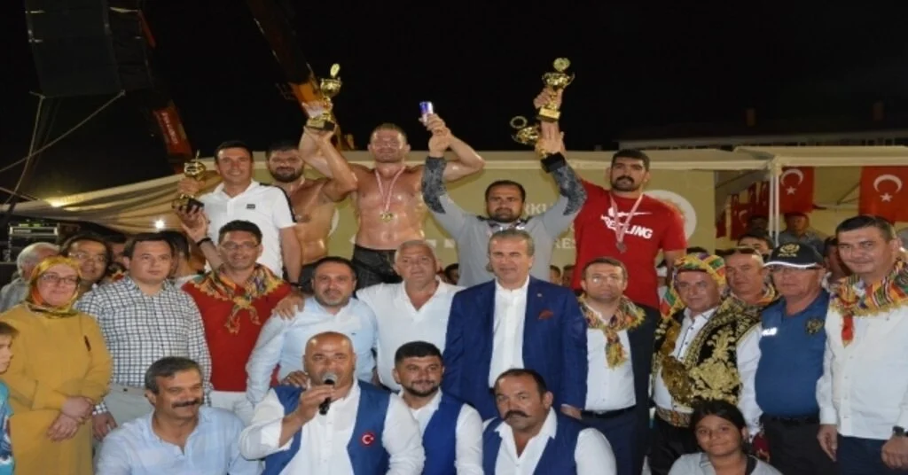 Altın Kirazın Başpehlivanı İsmail Balaban Oldu