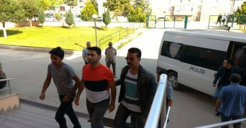 Amasyada Fetö Operasyonu: 3 Tutuklama