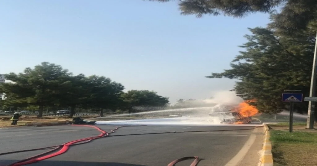Antalyada Yanan Lpg Tankerini Söndürme Çalışmaları Sürüyor