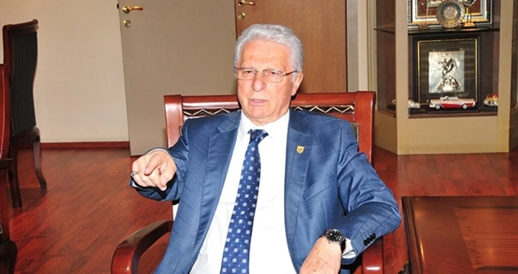 Apaydın: Arabada sigara yasağına destek 