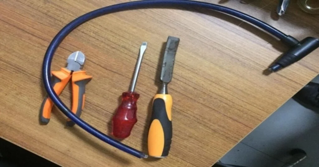 Ataşehirde Bisiklet Hırsızı Bekçiler Tarafından Yakalandı