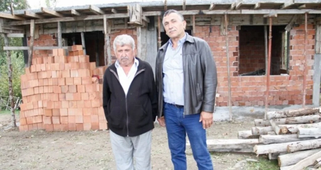 Aydın amcanın evinin 'ince işçiliği' kaldı