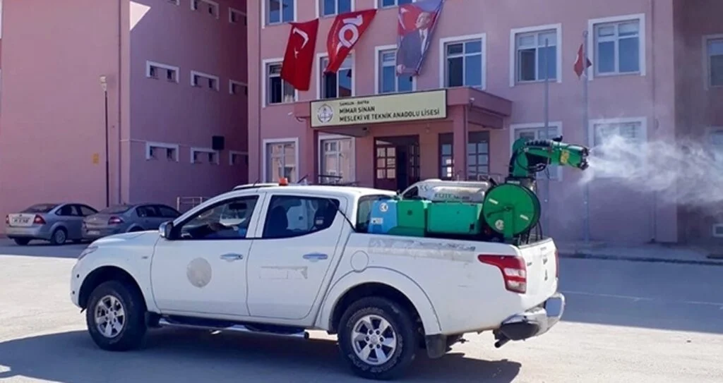 Bafra Belediyesi'nden Okullarda Hijyen ve Çevre Temizlik Çalışması