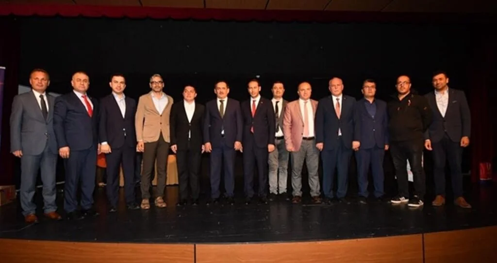 Başarılı memurlar sertifikalarını aldı