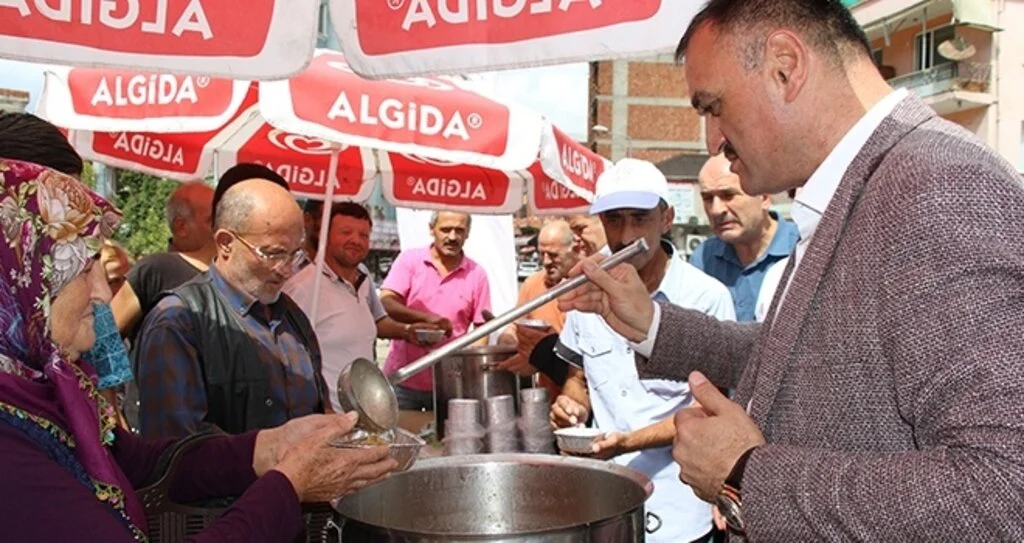 Başkan Akgül Aşure etkinliğine katıldı