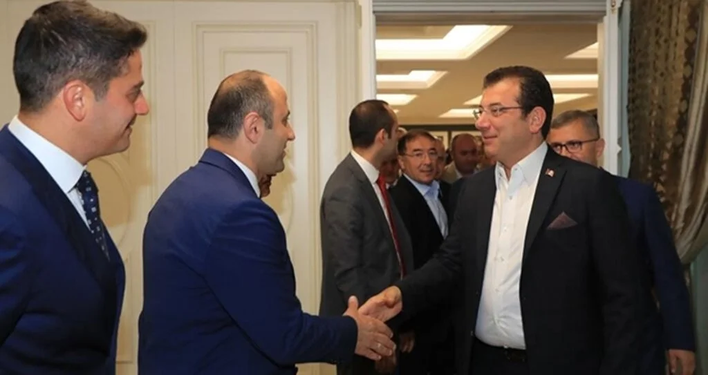 Başkan İmamoğlu: İçine Siyaseti Sokmadan Vatandaşa Hizmeti Başarabilmeliyiz