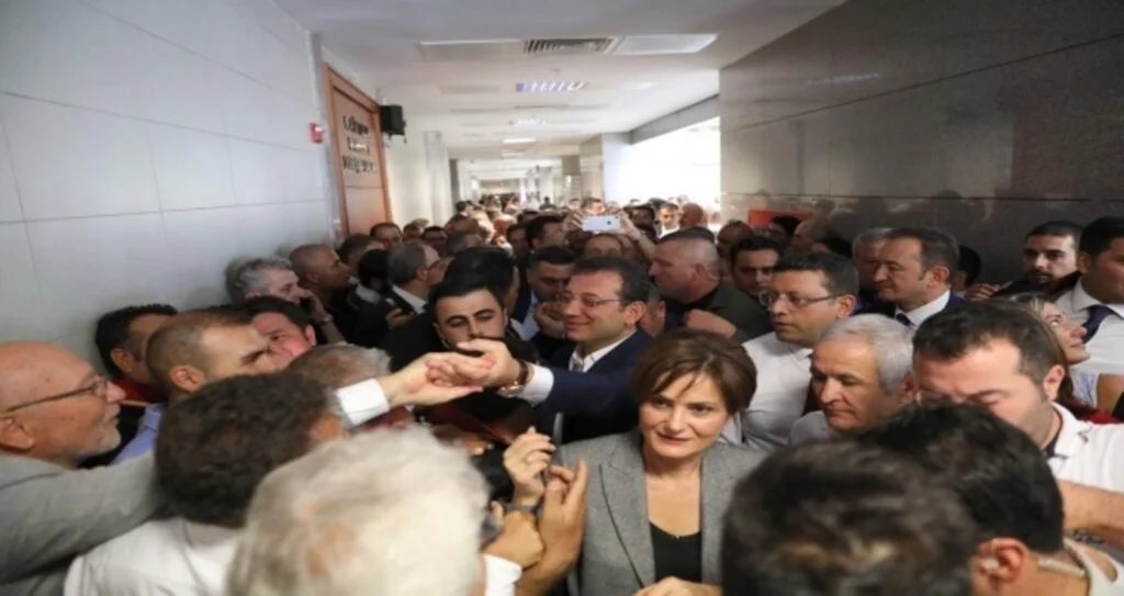 Başkan İmamoğlu: Kutuplaşmayı hukuk yoluyla büyütmenin sıkıntısını yaşıyoruz