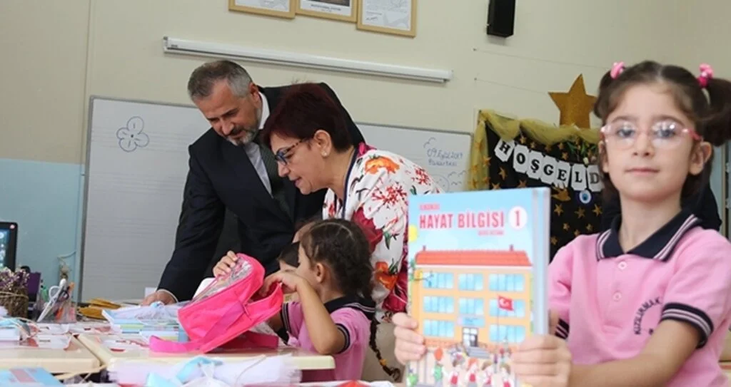 Başkan Kılıç Okulların İlk Gününde Öğrencileri Yalnız Bırakmadı