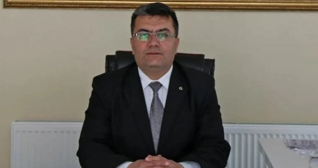 Başkan Yardımcısı ile anlaşamadı bıraktı