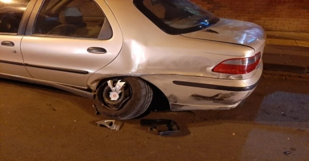 Başkentte Bir Yaya Ve İki Otomobile Çarpan Araç Devrildi: 2 Yaralı