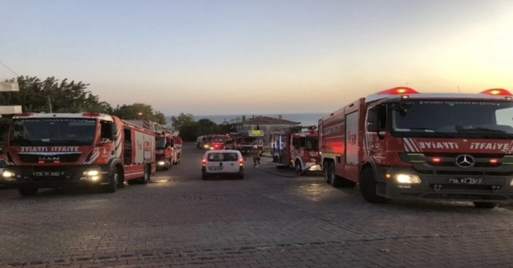 Beylikdüzüdeki Yangın Kontrol Altına Alındı