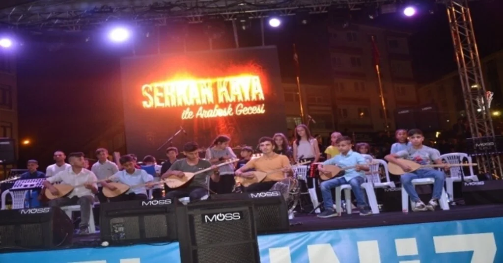 Beytüşşebaplı Öğrenciler Sivasta Konser Verdi