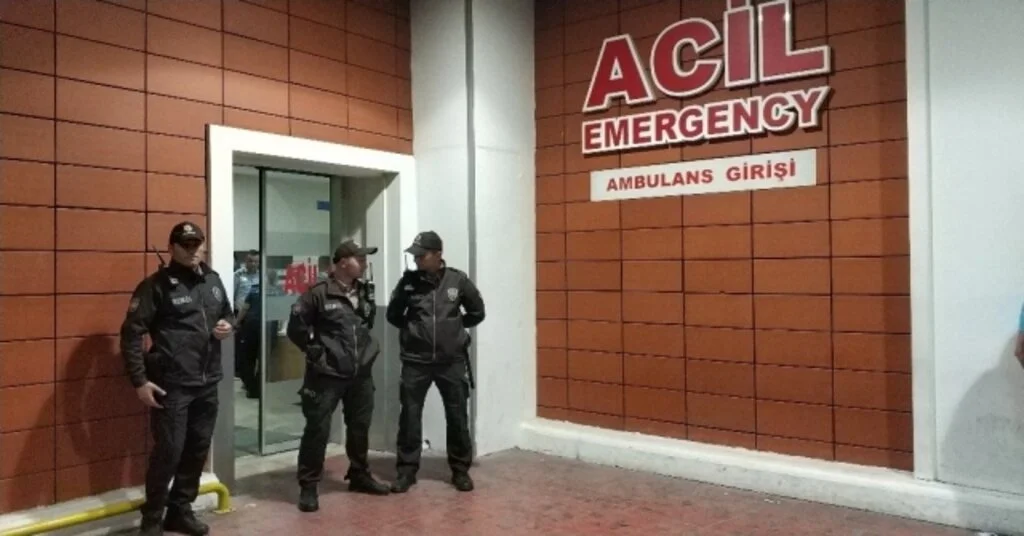 Bıçaklı Saldırıya Uğrayan 17 Yaşındaki Genç Hayatını Kaybetti