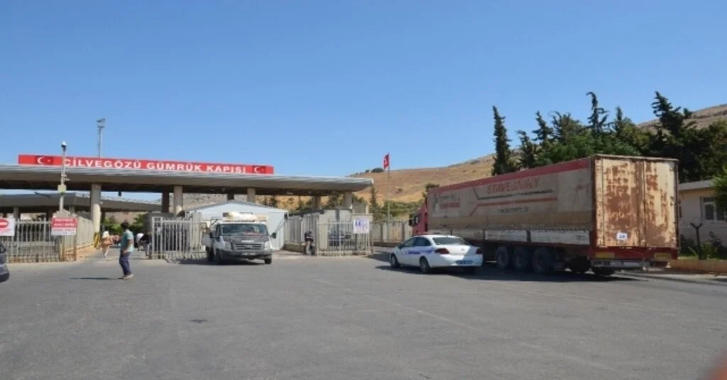 Bmden İdlibe 40 Yardım Tırı