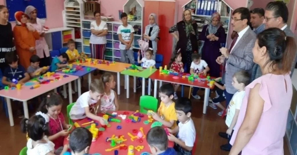 Bursada Okullar Öğrencilerle Şenlendi