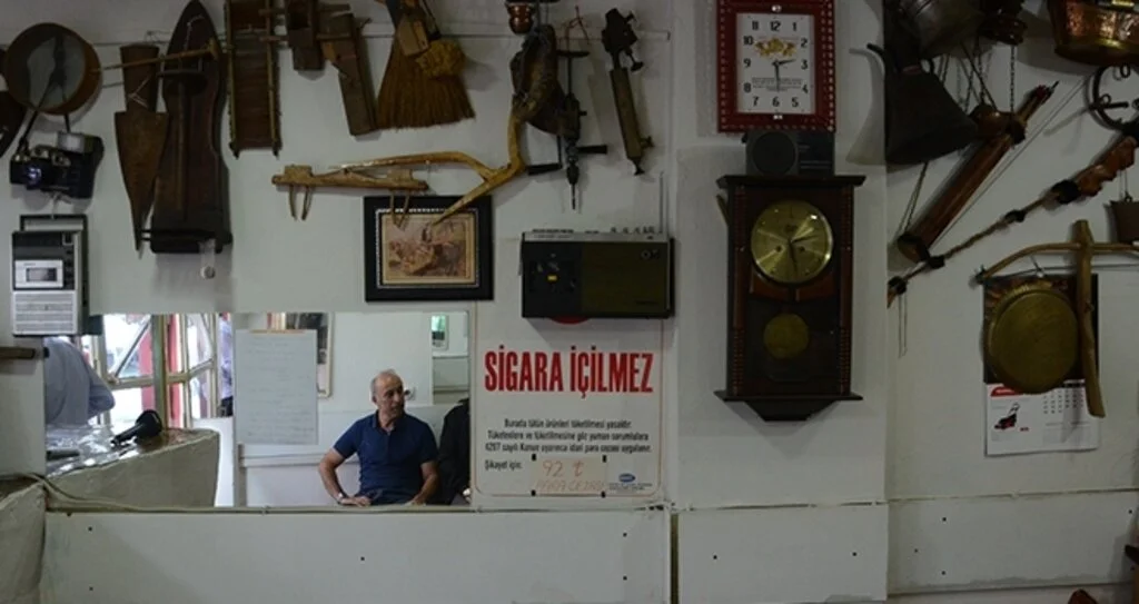 Çay ocağını müzeye çevirdi