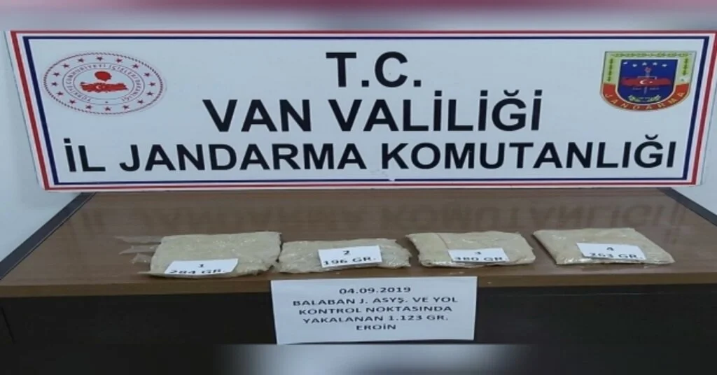 Cesur Tepki Verdi Aramada 1 Kilo 123 Gram Eroin Ele Geçirildi