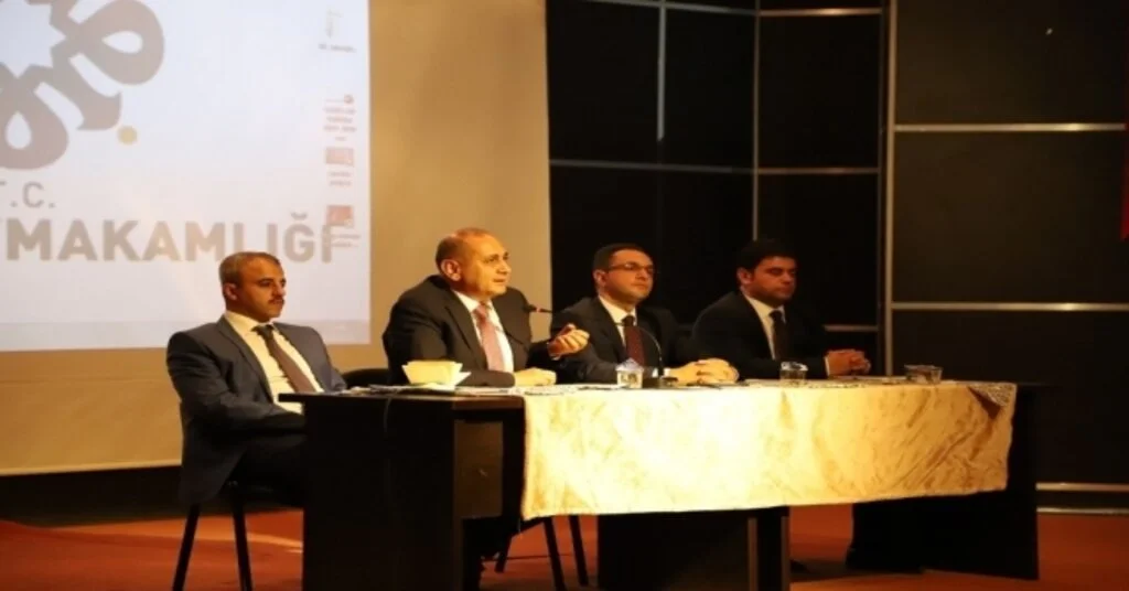 Cizrede Okul Müdürleri Toplantısı