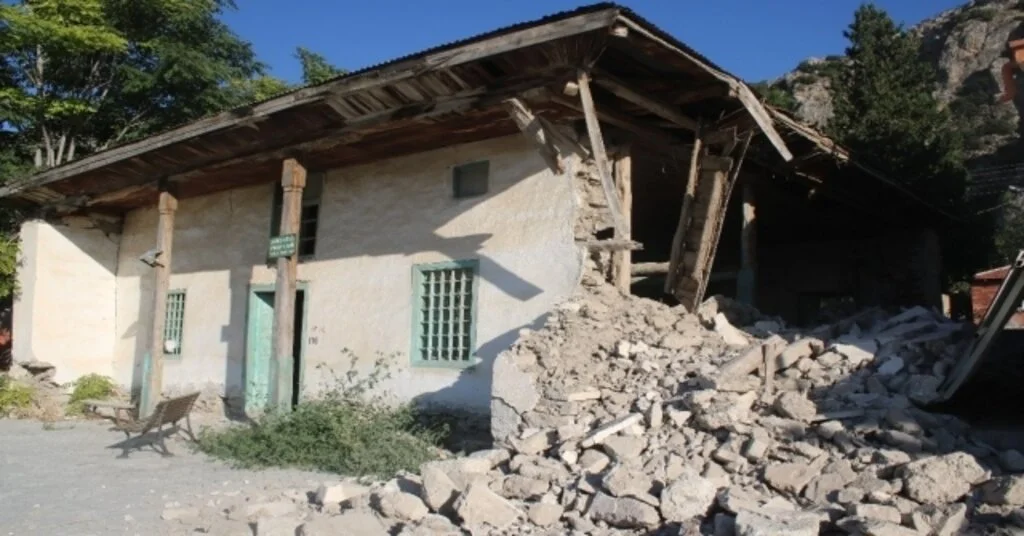 Denizli Valiliği 6 Büyüklüğündeki Depremin Son Raporunu Açıkladı