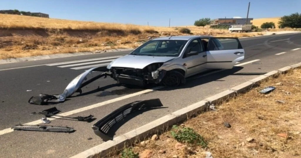 Diyarbakırda Trafik Kazası: 1İ Ağır 2 Yaralı