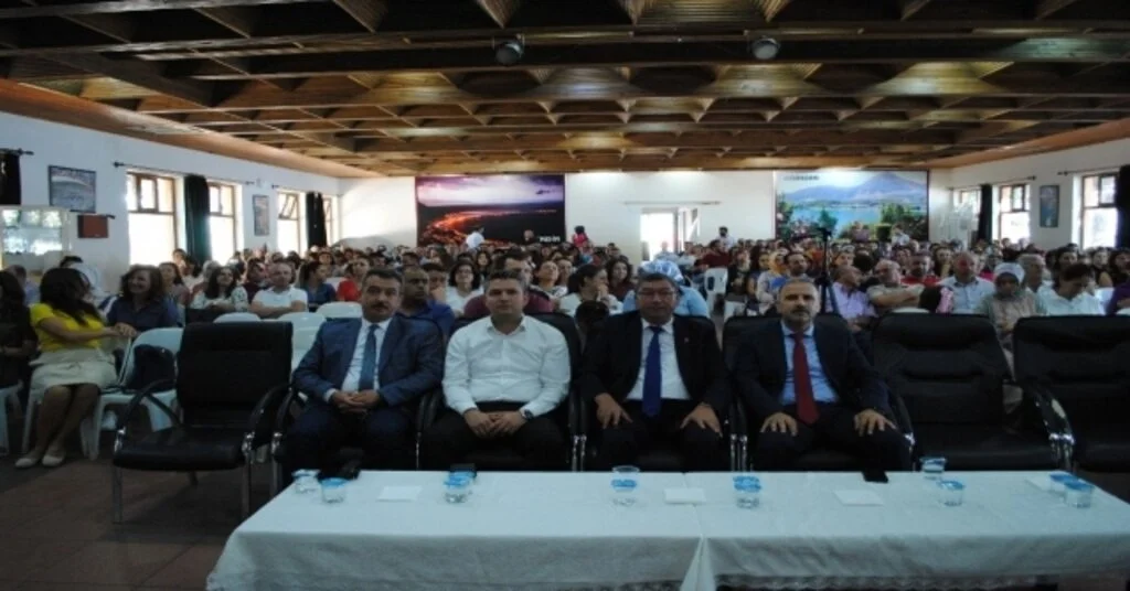 Eğitim Camiasına Bağımlılık Semineri Düzenlendi