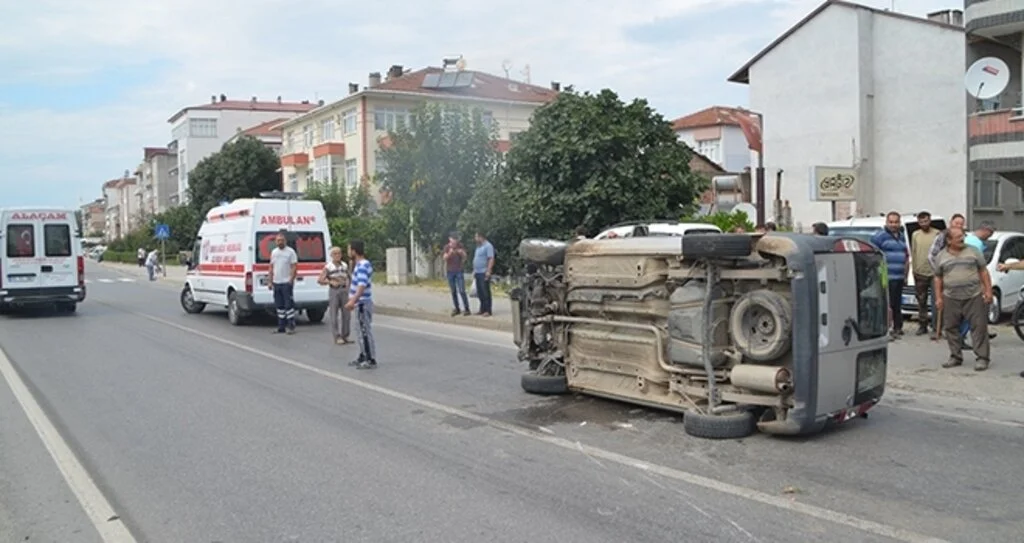 Emniyet kemeri sayesinde burnu bile kanamadı