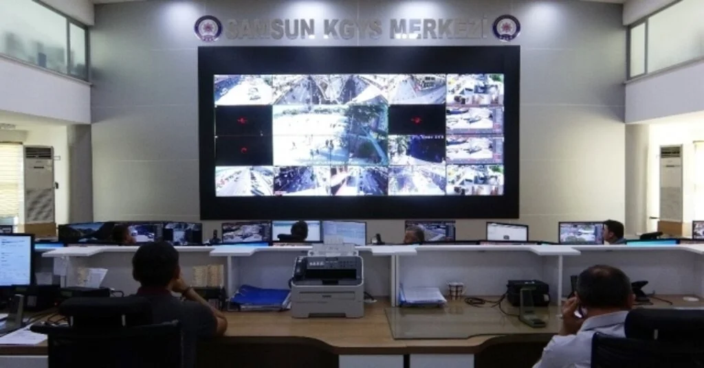 Emniyetin Haber Merkezine Gelen İhbarlar Şaşırtıyor: Abi Ufo Gördüm