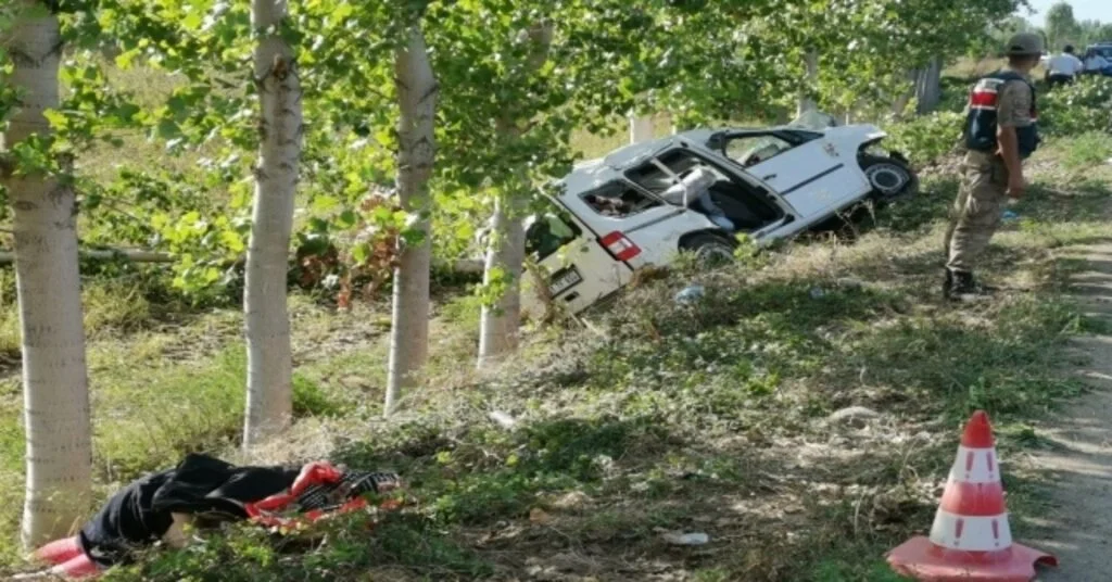 Erbaada Feci Kaza: 1 Ölü, 3 Yaralı