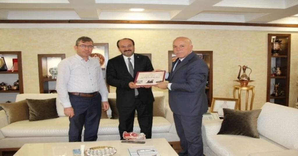 Etü Rektörü Prof.dr. Çakmaktan Başkan Sekmene Ziyaret